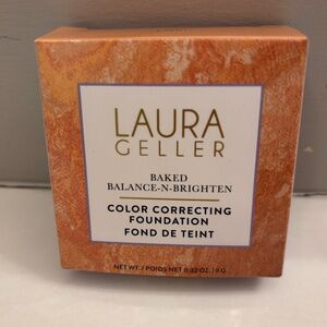Laura Geller Baked Balance-N-Brighten Foundation